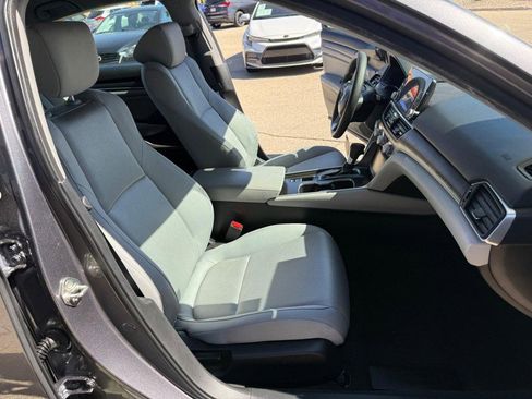 Used 2019 Honda Accord LX image 16