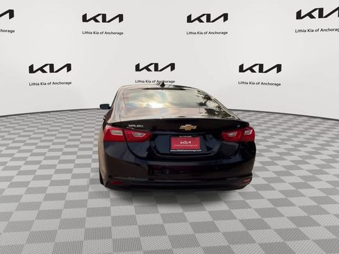 Used 2024 Chevrolet Malibu LT FWD image 7