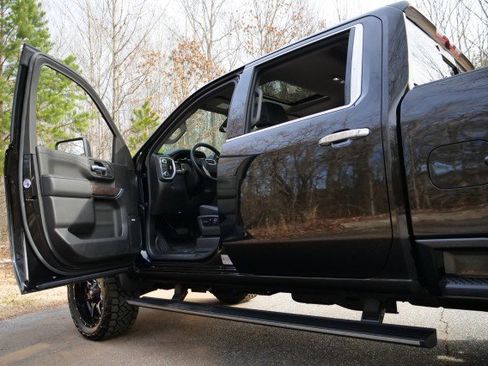 Used 2023 GMC Sierra 2500 Denali w/ Denali Black Diamond Edition image 26