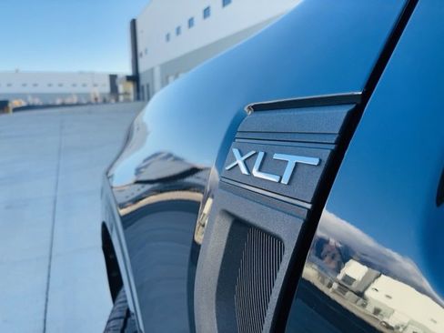 Used 2024 Ford Maverick XLT w/ XLT Luxury Package image 2