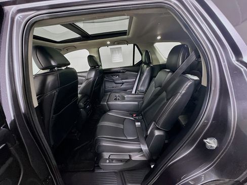 Used 2025 Honda Pilot Touring image 27