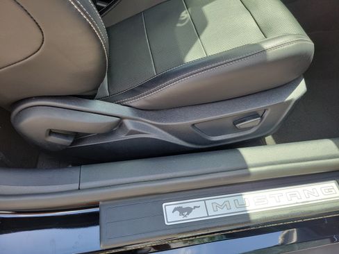 Used 2020 Ford Mustang Premium RWD image 13