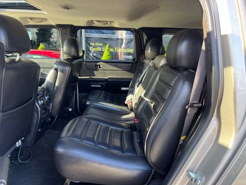 Used 2005 HUMMER H2 w/ Preferred Equipment Group AWD/4WD image 23