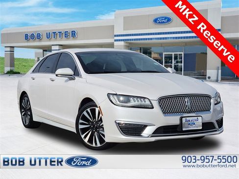 Used 2017 Lincoln MKZ Reserve image 1