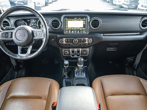 Used 2023 Jeep Wrangler Sahara w/ Cold Weather Group image 11