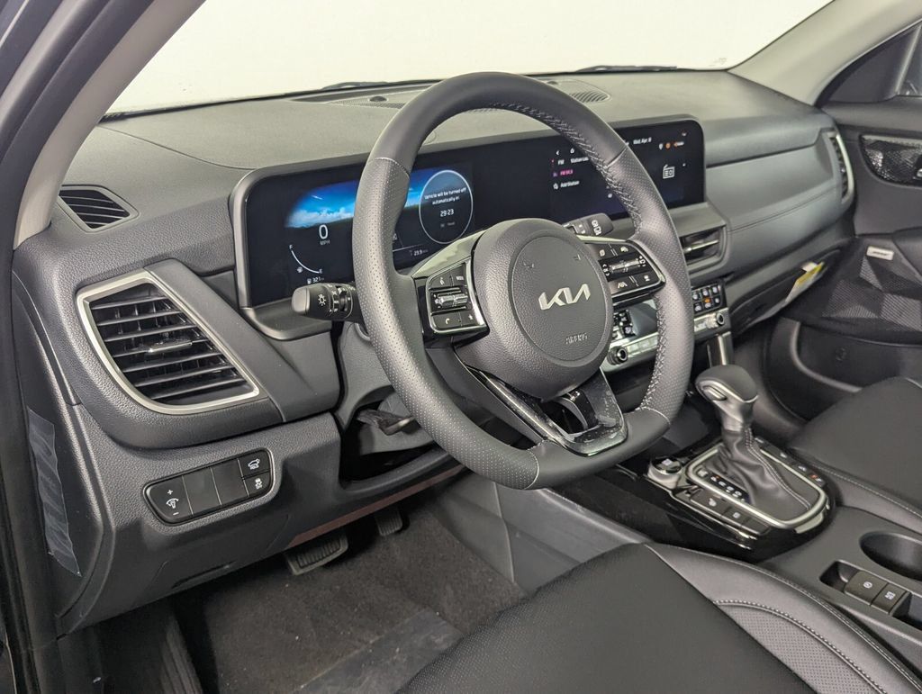 New 2026 Kia Seltos SX AWD/4WD image 11