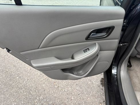 Used 2013 Chevrolet Malibu LS w/ Protection Package FWD image 35