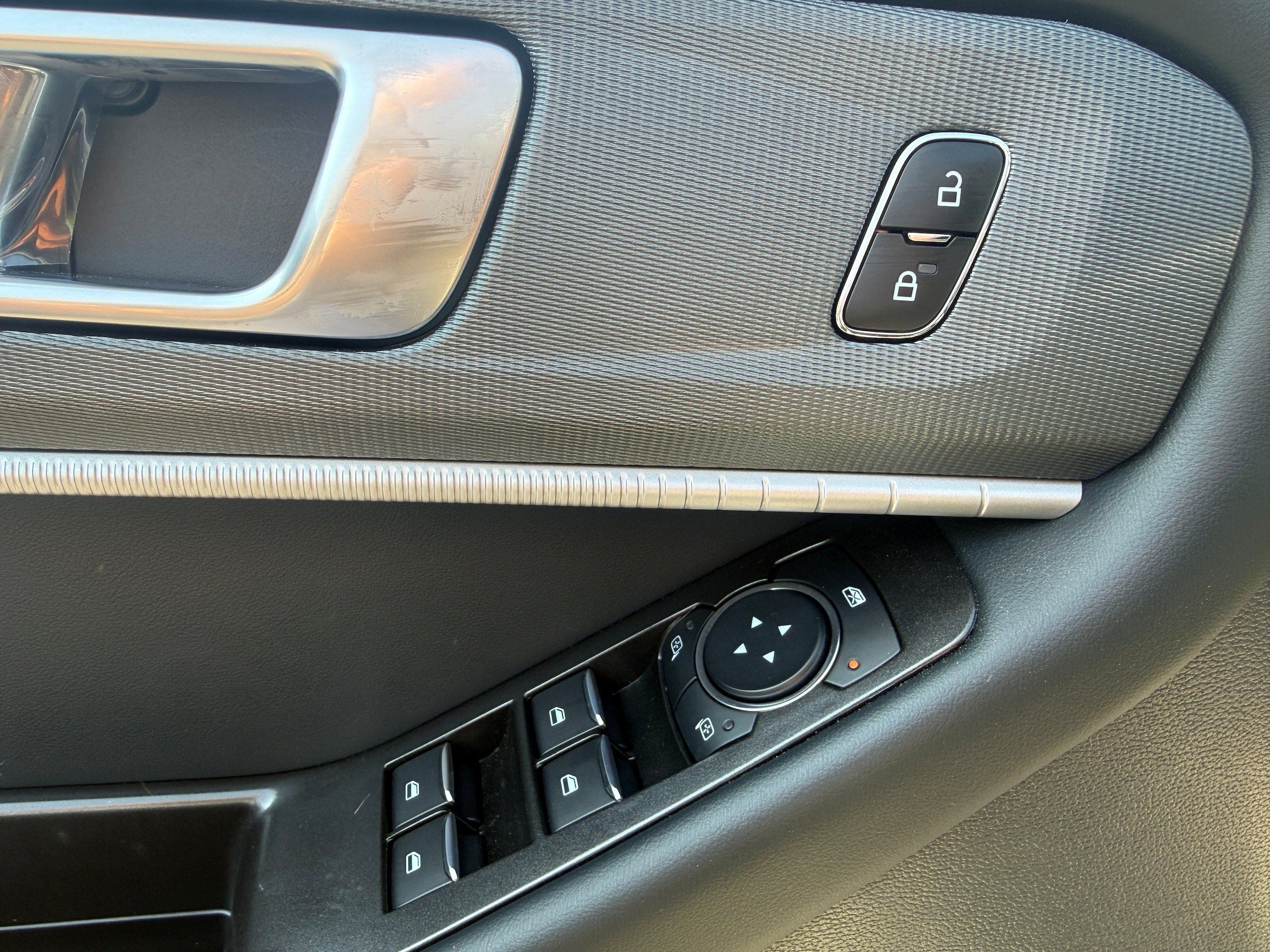 Used 2026 Ford Explorer ST-Line AWD/4WD image 13