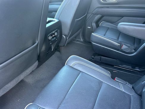 Used 2024 Chevrolet Tahoe Premier RWD image 14