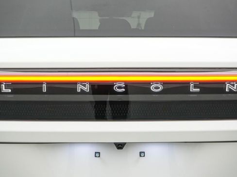 Used 2025 Lincoln Navigator L Reserve w/ Jet Appearance Package image 16