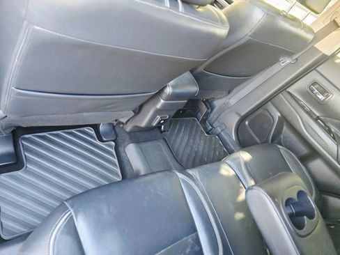 Used 2018 Mitsubishi Outlander SEL image 40