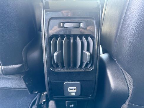 Used 2022 Jeep Compass Limited w/ Sun and Sound Group AWD/4WD image 33