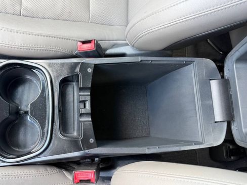 Used 2017 Hyundai Santa Fe Sport FWD image 20