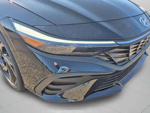New 2026 Hyundai Elantra SEL Sport FWD image 33
