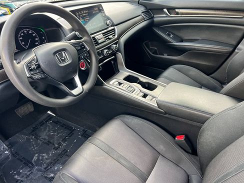 Used 2018 Honda Accord EX image 11