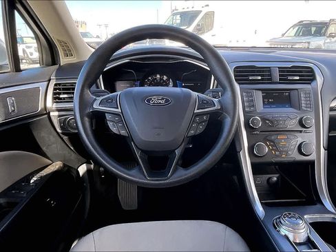 Used 2018 Ford Fusion S FWD image 14