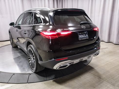 Certified 2025 Mercedes-Benz GLC 300 image 8