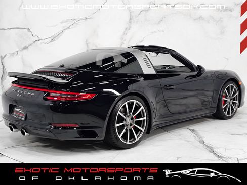 Used 2019 Porsche 911 Targa 4S AWD/4WD image 14