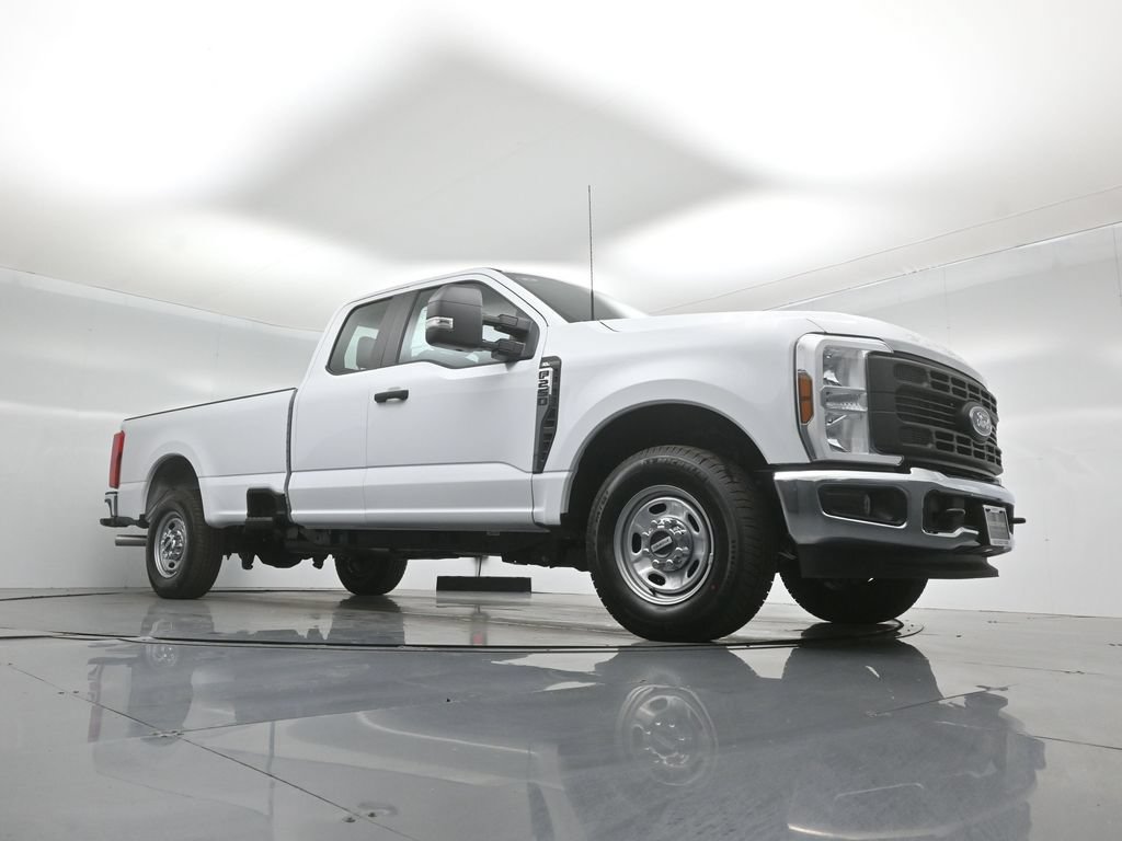 New 2026 Ford F250 XL w/ XL Chrome Package RWD image 39