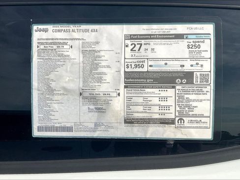 Used 2025 Jeep Compass Latitude w/ Convenience Group image 12