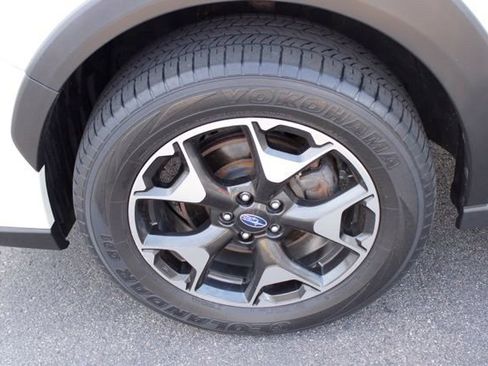 Used 2019 Subaru Crosstrek 2.0i Premium w/ Eyesight System AWD/4WD image 9