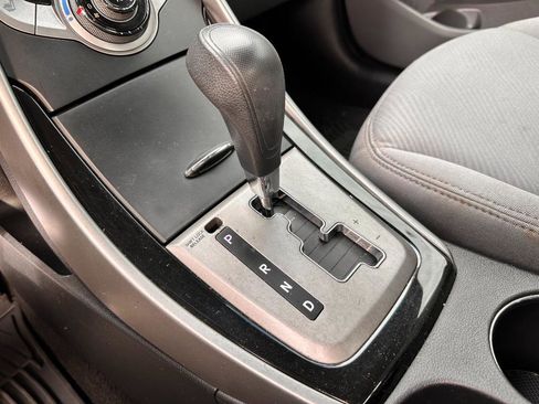 Used 2013 Hyundai Elantra GLS w/ Preferred Pkg image 13