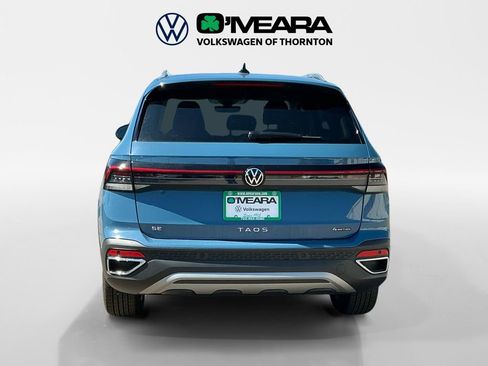 New 2025 Volkswagen Taos SE image 4