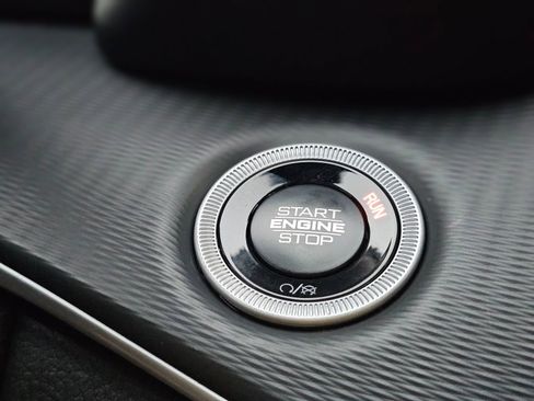 New 2026 Jeep Grand Cherokee Laredo image 15