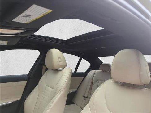 Used 2021 BMW 330i Sedan w/ Convenience Package RWD image 22
