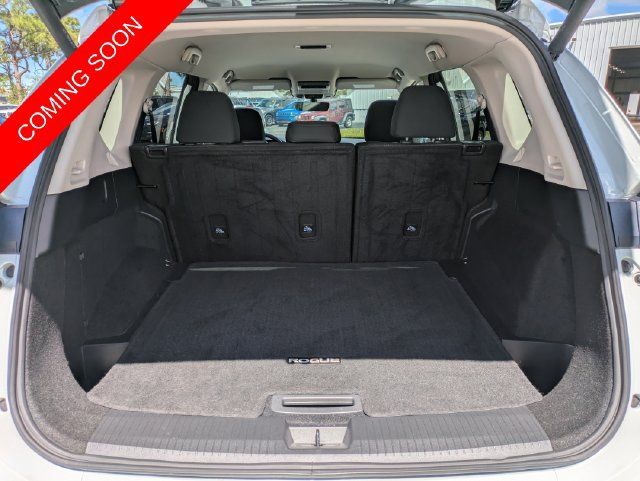 Used 2026 Nissan Rogue SV FWD image 9