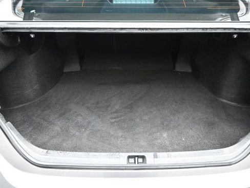 Used 2019 Toyota Camry XLE FWD image 16
