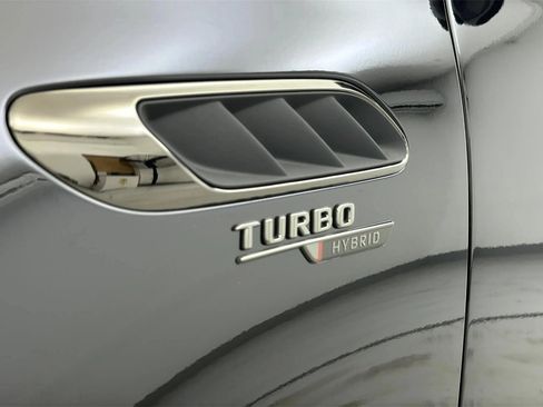 Used 2026 Mercedes-Benz E 53 AMG e 4MATIC Sedan image 12