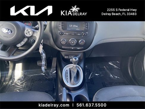 Used 2016 Kia Soul + image 12