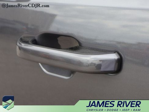 Used 2024 Jeep Grand Wagoneer L Series III AWD/4WD image 22