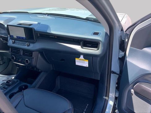 Certified 2024 Ford Maverick Tremor w/ Tremor Off-Road Package AWD/4WD image 19