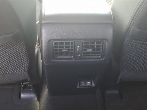 Used 2022 Toyota 4Runner TRD Off-Road AWD/4WD image 23