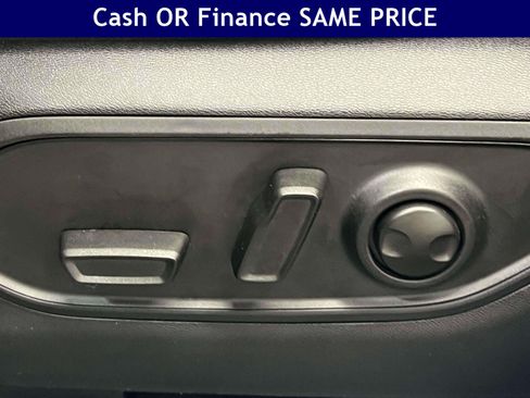 Used 2026 Jeep Cherokee Limited AWD/4WD image 18