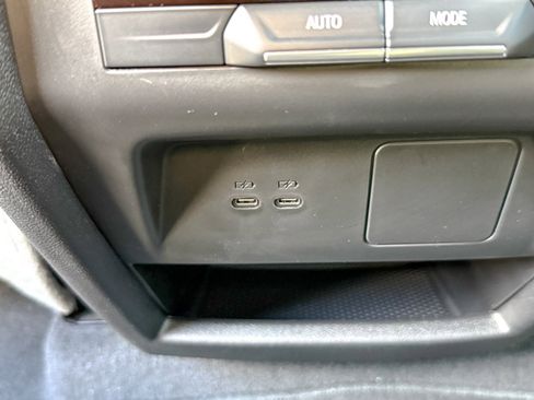 Certified 2025 Buick Enclave Sport Touring image 25