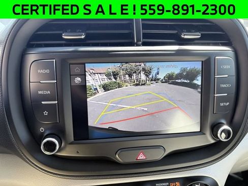 Certified 2025 Kia Soul LX w/ LX Technology Package FWD image 16