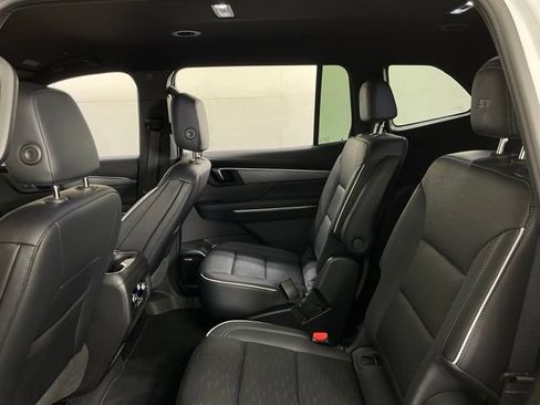 Used 2026 Buick Enclave Sport Touring FWD image 38