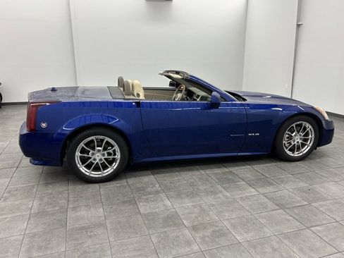 Used 2004 Cadillac XLR image 7