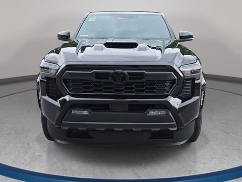 New 2026 Toyota Tacoma TRD Sport RWD image 2