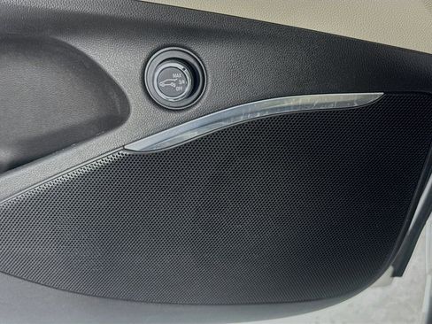 Used 2018 Buick Enclave Essence w/ Trailering Package image 21