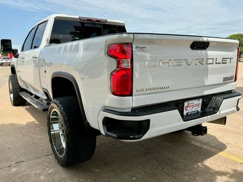 Used 2020 Chevrolet Silverado 2500 High Country w/ Technology Package AWD/4WD image 13