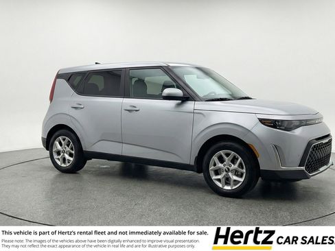 Used 2025 Kia Soul LX w/ LX Technology Package image 1