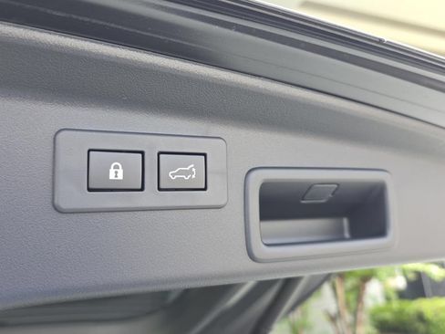 New 2026 Subaru Outback Touring AWD/4WD image 15