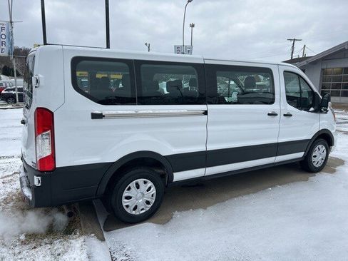 Used 2022 Ford Transit 350 XLT image 12