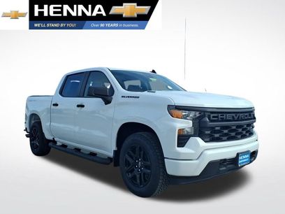 New 2026 Chevrolet Silverado 1500 Custom w/ Turbomax Blackout Package