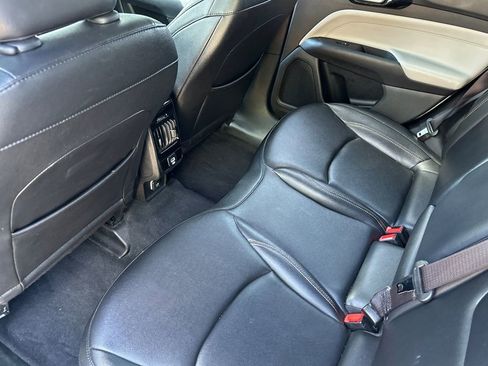 Used 2024 Jeep Compass Limited image 12