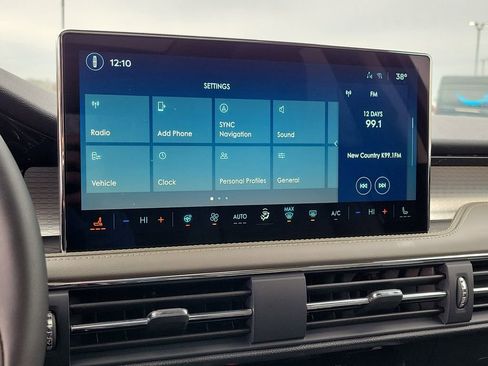 New 2026 Lincoln Corsair Premiere image 27